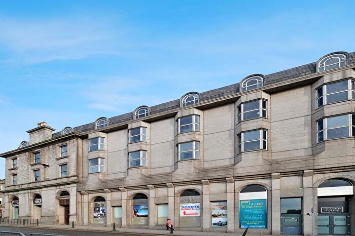 2 Bedroom Apartment To Rent In Market Street, Flat, AB11