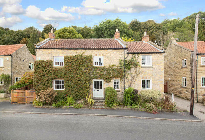 3 Bedroom Cottage For Sale In Ivy Cottage, Oswaldkirk, York, North Yorkshire, YO62