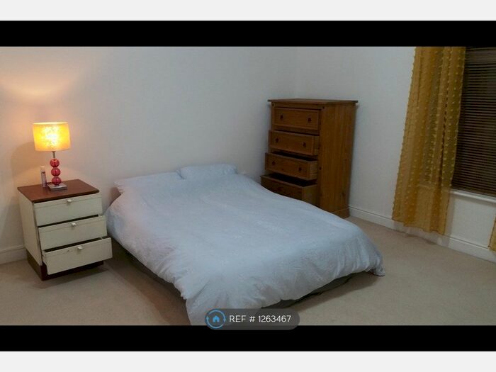 2 Bedroom Terraced House To Rent In Reddish, Stockport SK5