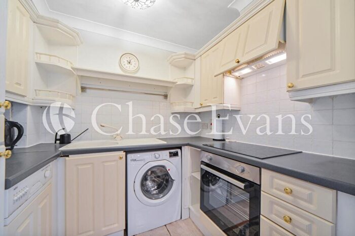 1 Bedroom Flat For Sale In Burrells Wharf, Canary Wharf, London, E14