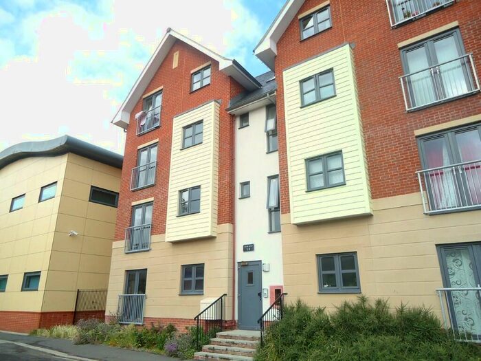 2 Bedroom Flat To Rent In Aylward Street, Southsea, PO1