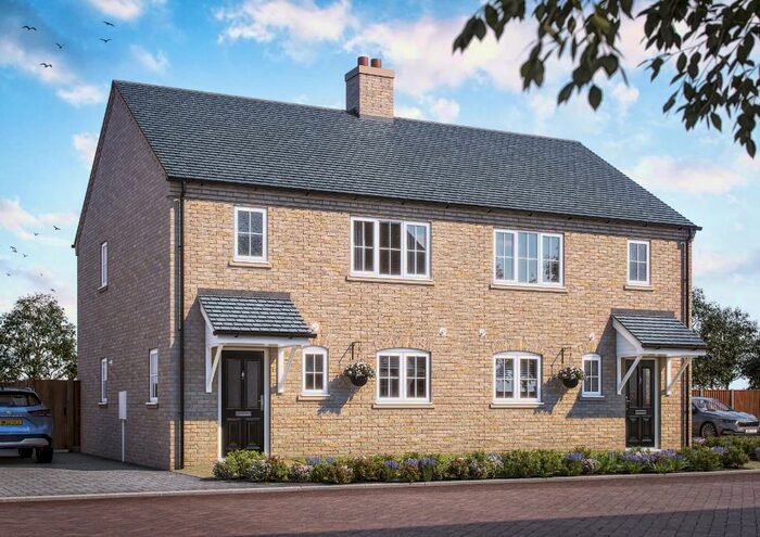 3 Bedroom Semi-Detached House For Sale In Kym View Close, PE28