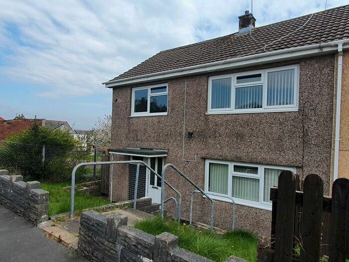 4 Bedroom Semi-Detached House To Rent In Lon Hafren, Morriston, Swansea, City And County Of Swansea., SA6