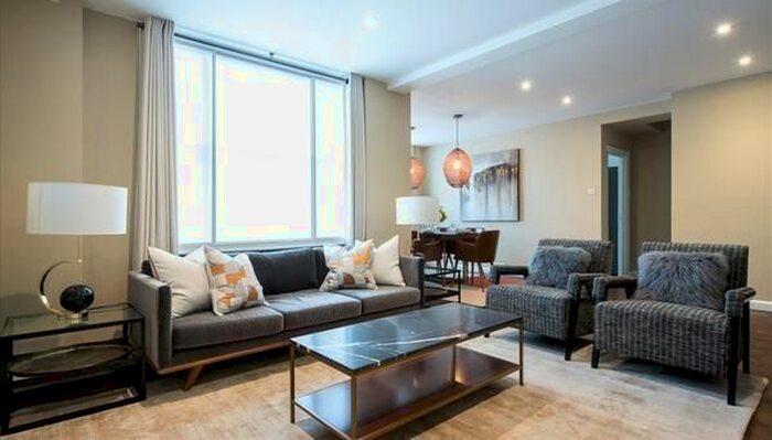 3 Bedroom Flat To Rent In Hill Street, Mayfair, London, W1J