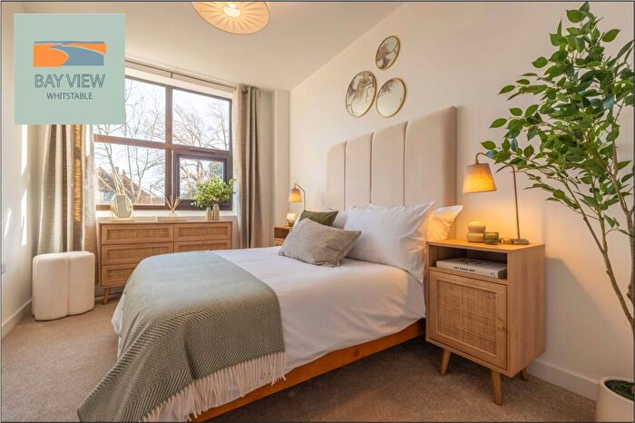 1 Bedroom Flat For Sale In Wraik Hill, Whitstable, CT5