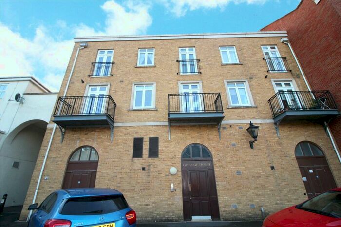 1 Bedroom Flat To Rent In Grange House, Main Street, Dickens Heath, Solihull, B90