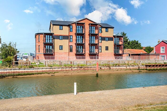 2 Bedroom Flat To Rent In River Gardens, NR30