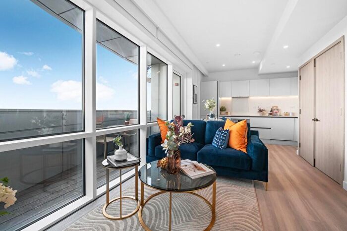 1 Bedroom Apartment For Sale In Consort Place, Manilla Street, London, E14