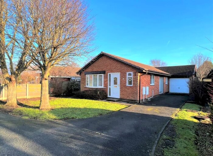 3 Bedroom Bungalow To Rent In Markham Drive, Southport, Merseyside, PR8
