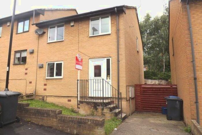 3 Bedroom Semi-Detached House To Rent In Industry Street, Sheffield, S6