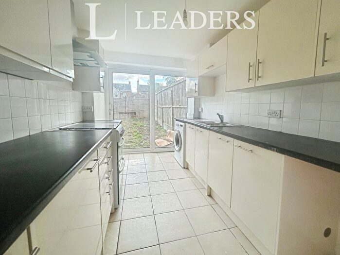 4 Bedroom Town House To Rent In Croft Close, CM7