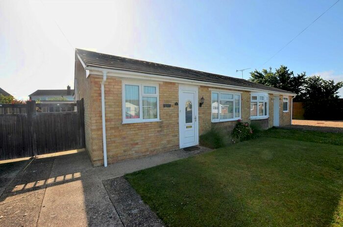 2 Bedroom Bungalow To Rent In Merryfield Drive, Selsey, PO20