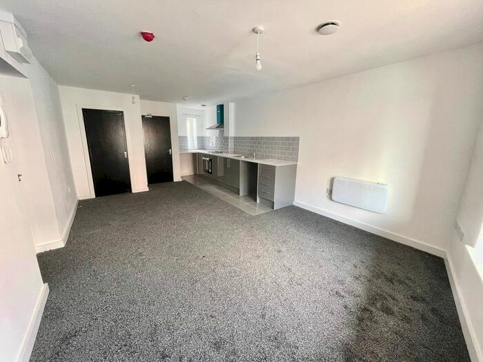 1 Bedroom Flat To Rent In Windaway Road, Canton, Cardiff, CF5