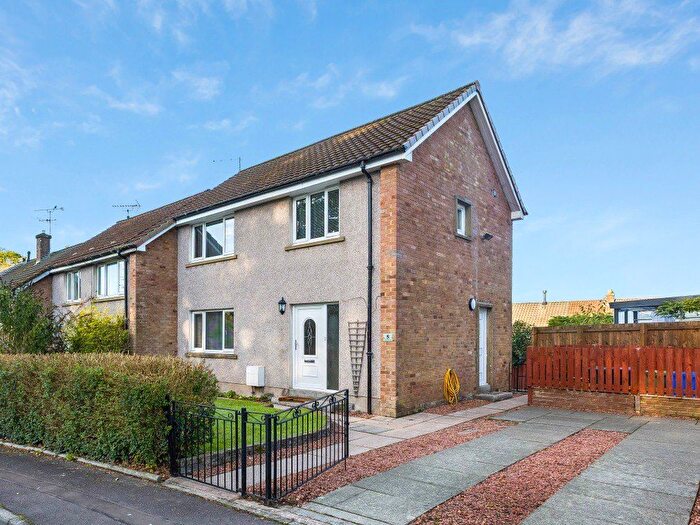 3 Bedroom Terraced House To Rent In Landrick Avenue, Dunblane, Stirling, FK15