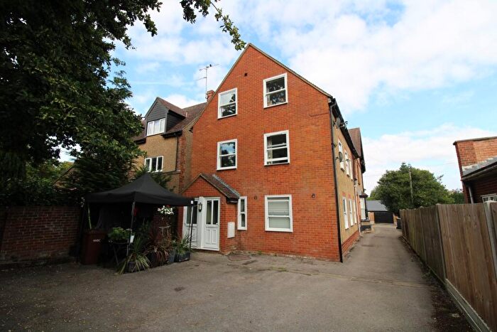 2 Bedroom Apartment For Sale In Stevenage Road, Knebworth, SG3