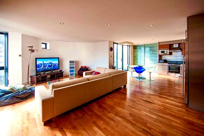 2 Bedroom Flat To Rent In Bourchier Street, London, W1D