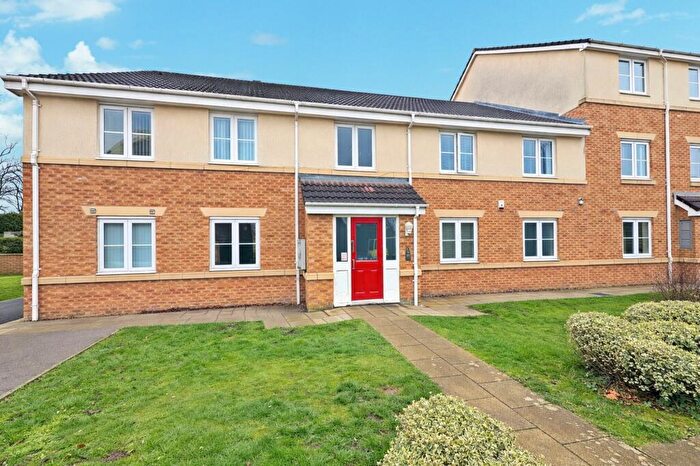 2 Bedroom Flat For Sale In Hatherlow Court, Westhoughton, BL5