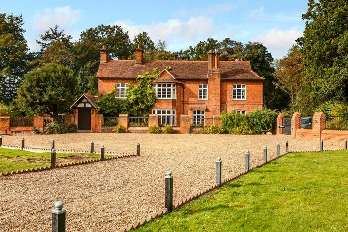 8 Bedroom Manor House For Sale In Wildhill Road, Woodside, AL9