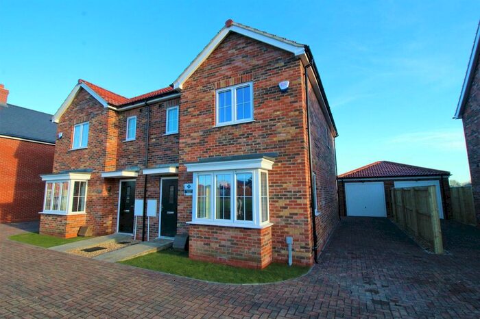 3 Bedroom Semi-Detached House To Rent In Clover Lane, Healing, Grimsby, Lincolnshire, DN41