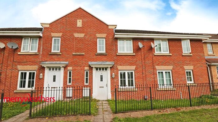 3 Bedroom Terraced House For Sale In West End Trerace, New Rossington, Doncaster, DN11