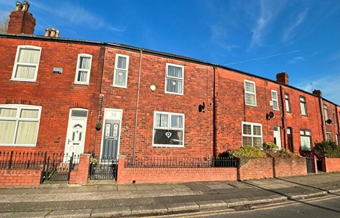 3 Bedroom Terraced House For Sale In Green Lane, Eccles, M30