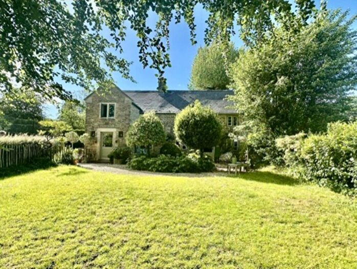 3 Bedroom Cottage To Rent In Upton Noble, BA4