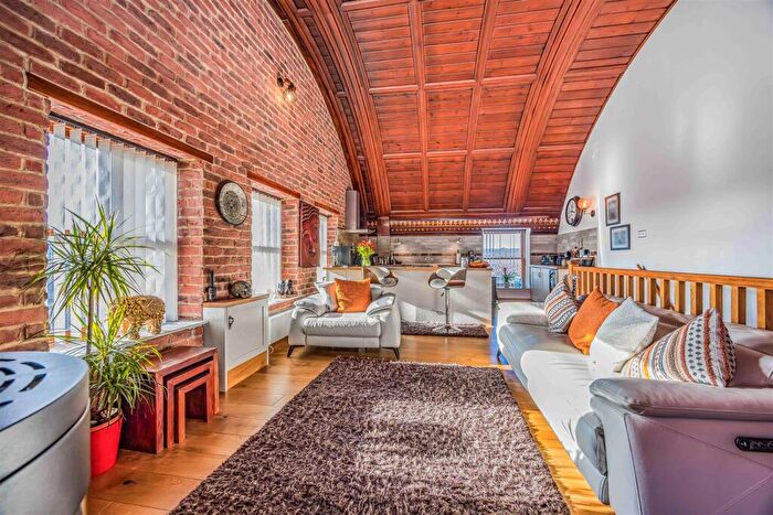 3 Bedroom Apartment For Sale In Lawrence Road, Southsea, PO5