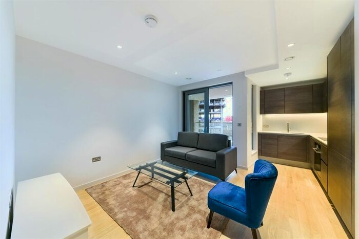 2 Bedroom Flat To Rent In Onyx Apartemnts, Camley Street, Kings Cross, London, N1C