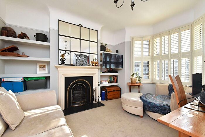 2 Bedroom Flat For Sale In Marler Road, Forest Hill, London, SE23