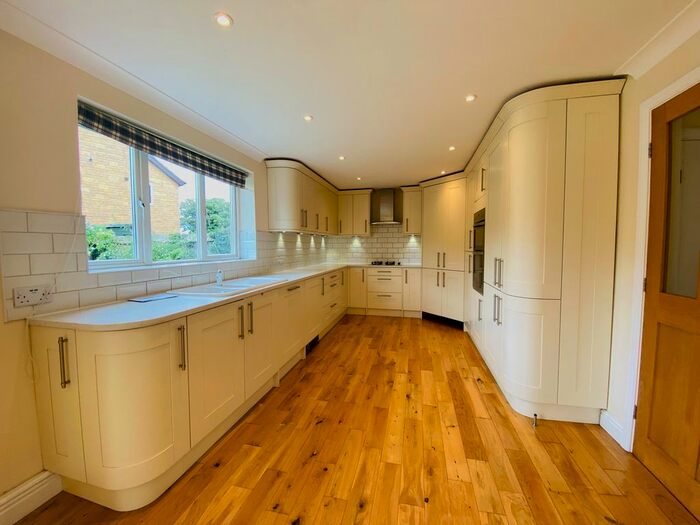 4 Bedroom Property To Rent In St Christophers Drive, Oundle, Peterborough, PE8