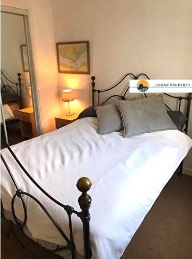 3 Bedroom Flat To Rent In Tower Place, Edinburgh, EH6