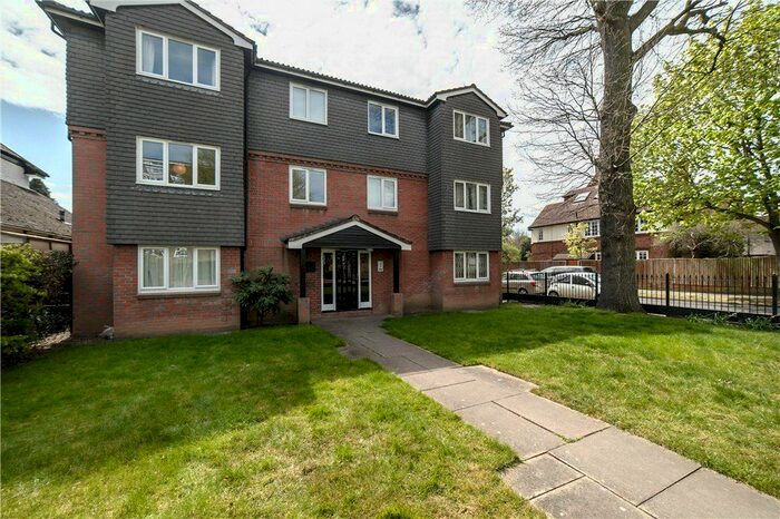 1 Bedroom Maisonette To Rent In Ullathorne Road, London, SW16