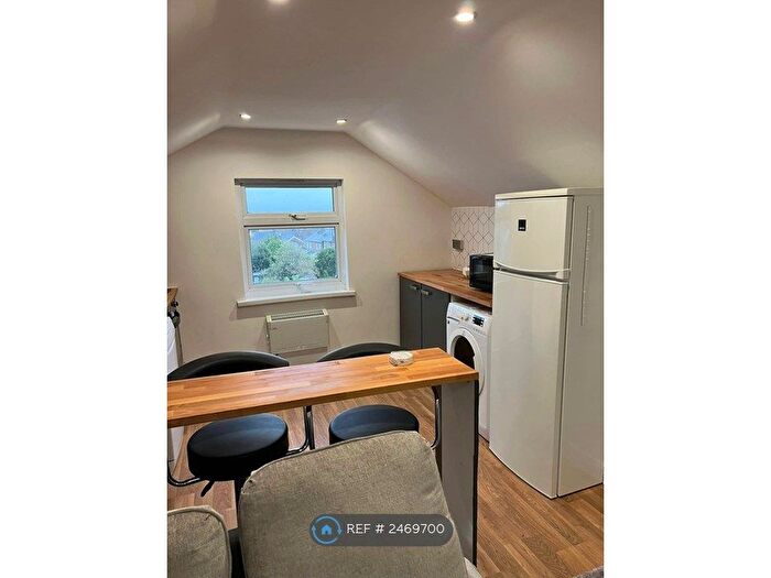 1 Bedroom Flat To Rent In Langton Road, Langton Green, Tunbridge Wells, TN3