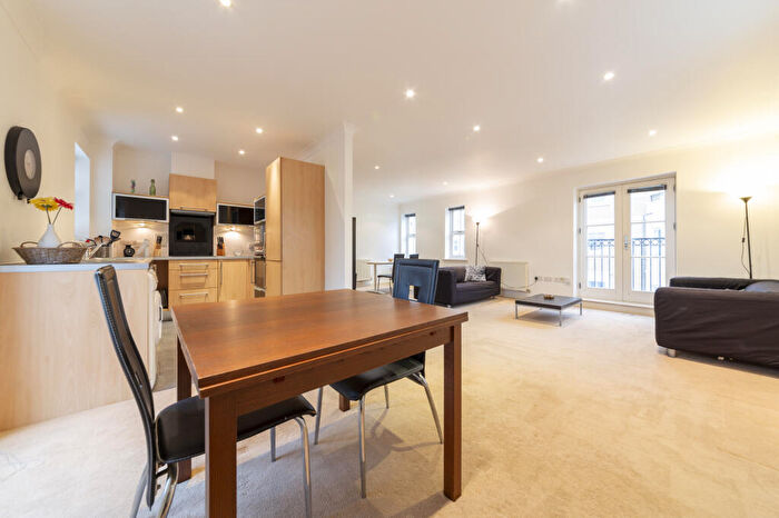2 Bedroom Apartment To Rent In Northpoint Square, London, NW1