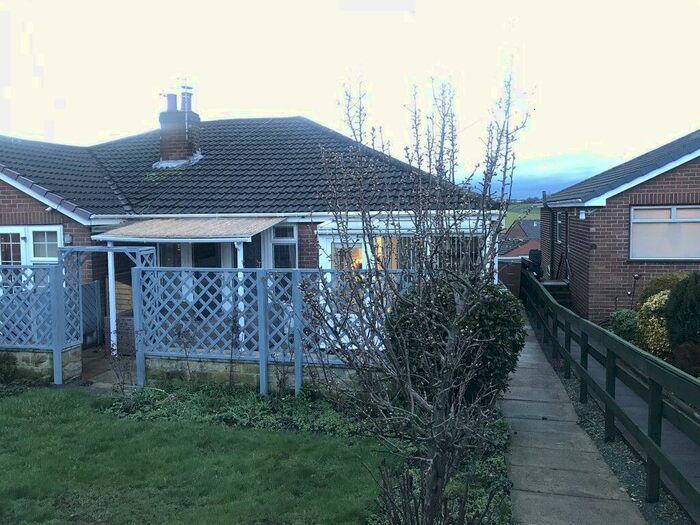 2 Bedroom Bungalow To Rent In Chidswell Lane, Dewsbury, WF12