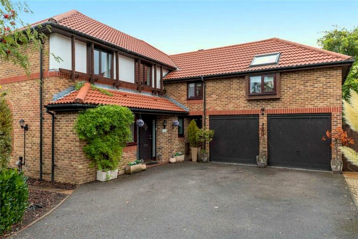 5 Bedroom Detached House To Rent In Berrycroft, Warfield, Berkshire, RG12