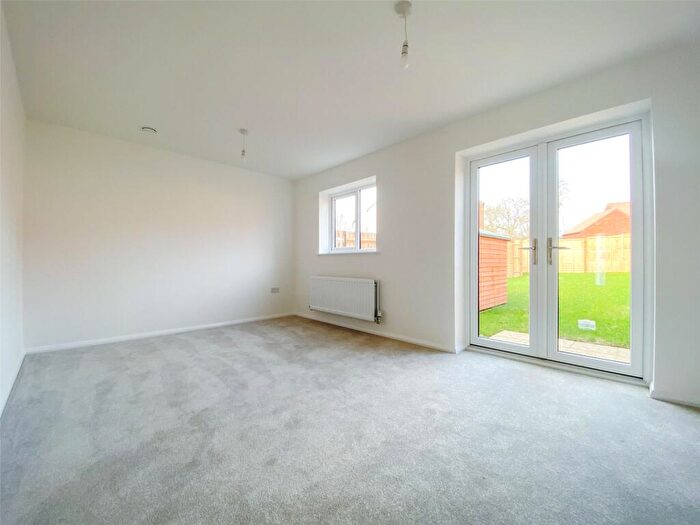 4 Bedroom Semi-Detached House For Sale In Lulworth Way, Basingstoke, Hampshire, RG23