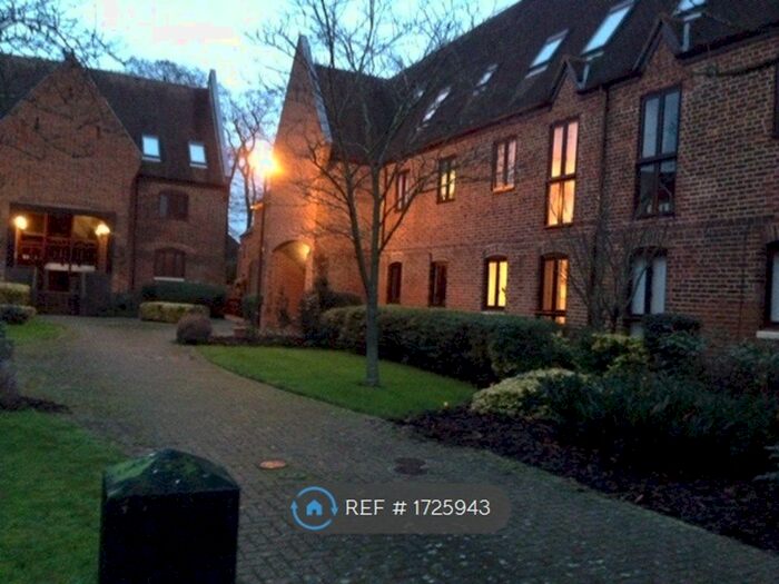 2 Bedroom Flat To Rent In Grove Court, Little Paxton, St. Neots, PE19