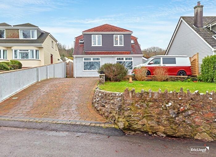 4 Bedroom Detached House For Sale In Upton Manor Road, Brixham, TQ5