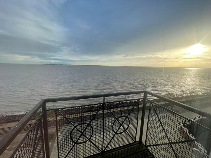 2 Bedroom Apartment To Rent In Lancelot Court, Hull, Yorkshire, HU9