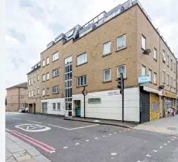 3 Bedroom Flat To Rent In Hendre Road, Bermondsey, SE1