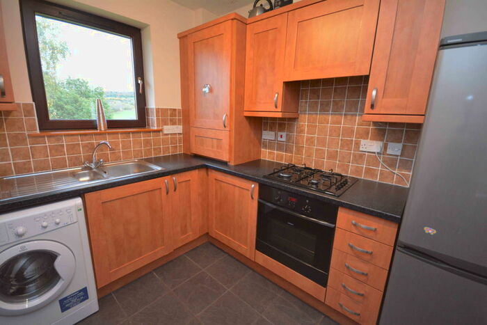 2 Bedroom Flat To Rent In Holm Dell Place, Inverness, IV2