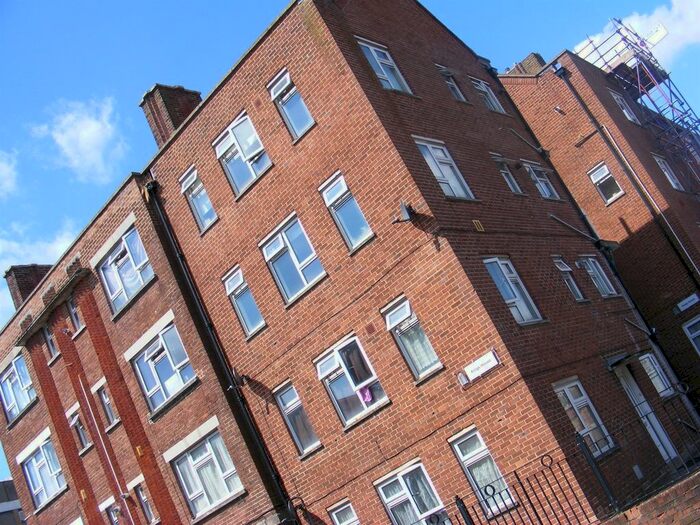 2 Bedroom Property To Rent In Kings House, Lime Street, Southampton, SO14