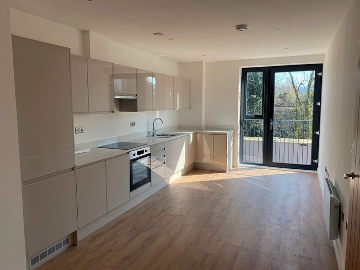 1 Bedroom Flat To Rent In Thackeray Lane, Godalming, Surrey, GU7