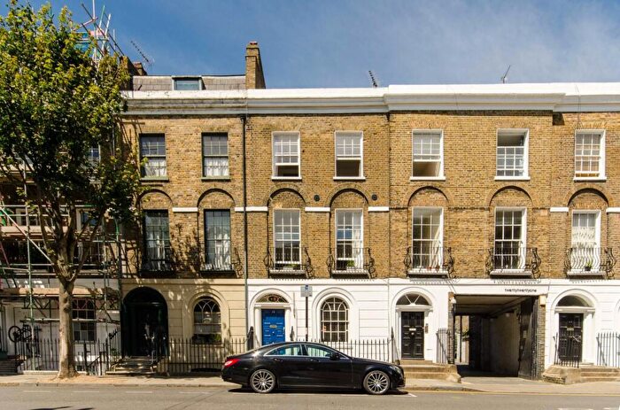 2 Bedroom Flat To Rent In River Street, Clerkenwell, London, EC1R