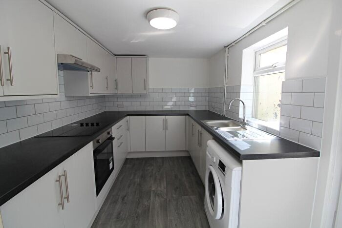 4 Bedroom Terraced House To Rent In Lewes Road, BN2