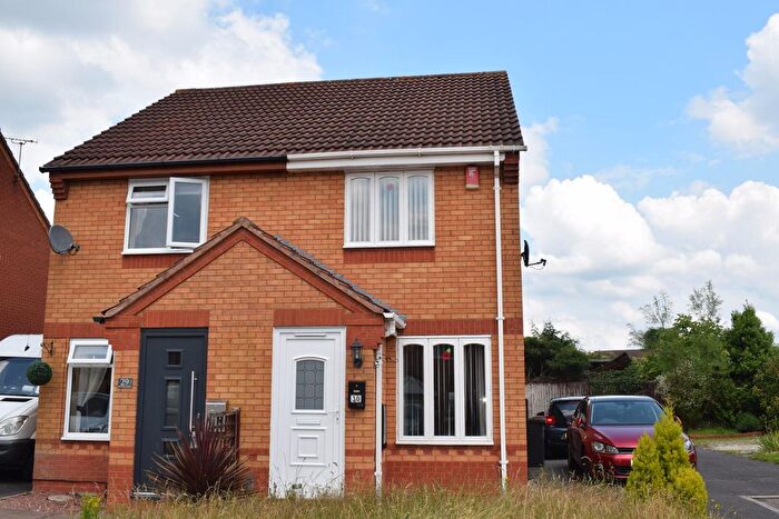 2 Bedroom Semi Detached House To Rent In Bronze Close, Nuneaton, CV11