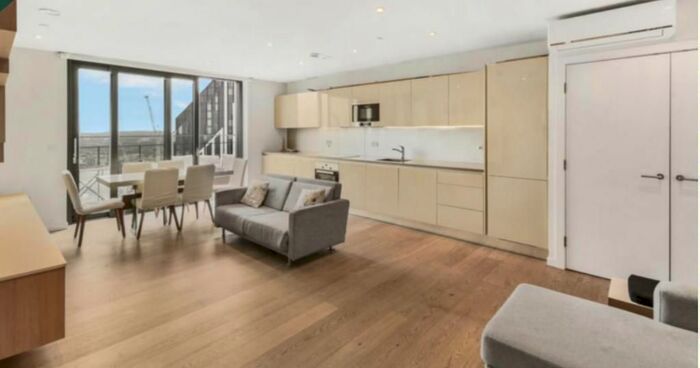 2 Bedroom Flat To Rent In The Tower One The Elephant, St Gabriel Walk, Elephant &amp; Castle, London, SE1