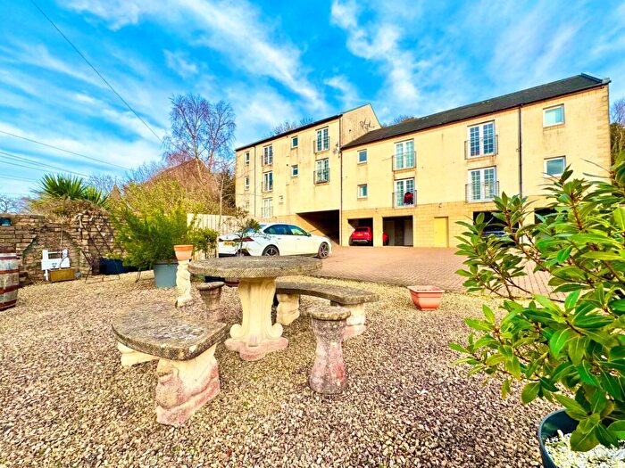 2 Bedroom Flat For Sale In Main Road, Fairlie, KA29