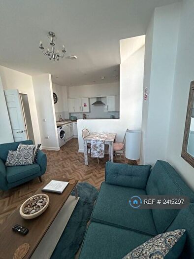 2 Bedroom Flat To Rent In Finchdean Gardens, Portsmouth, PO3